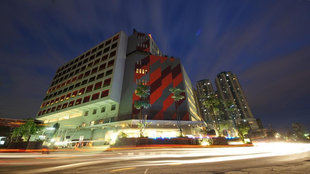 B Fashion Hotel Jakarta Exterior photo
